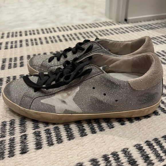 Golden Goose superstar size 39 never worn and in perfect condition. - Picture 3 of 4